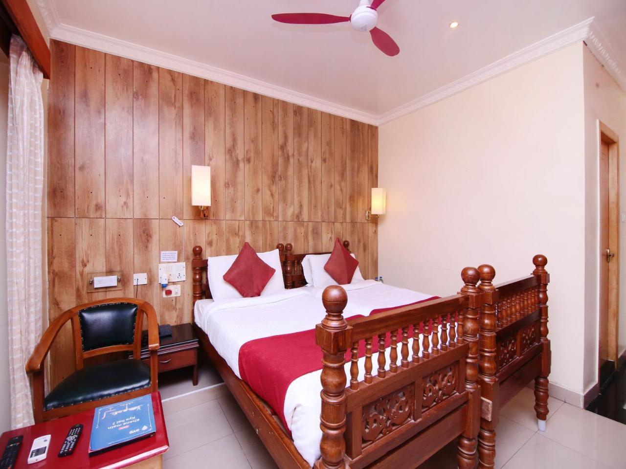 Hotel Windsor Castle Salem Extérieur photo
